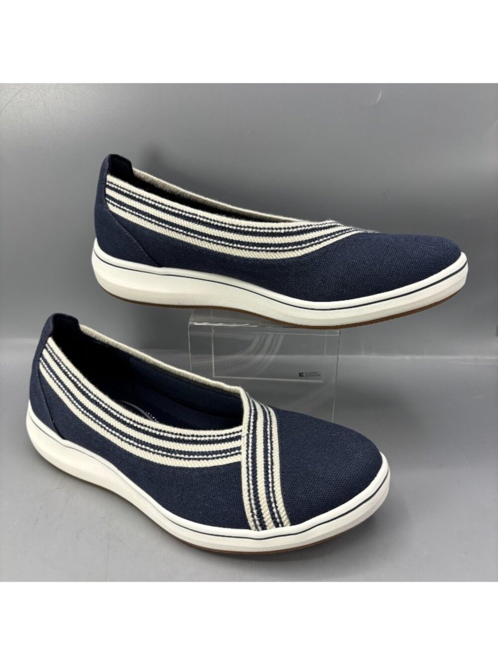 Clarks Breeze Sky Air Slip-On Shoes Womens 8.5 Blue Textile Round Toe 61873507